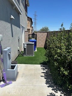 https://media.crmls.org/medias/6a7d0939-b248-4626-97f2-f48e5f294d28.jpg?preset=X-Large