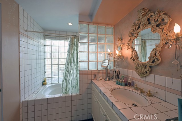 Detail Gallery Image 33 of 54 For 23421 Aetna St, Woodland Hills,  CA 91367 - 3 Beds | 2/1 Baths
