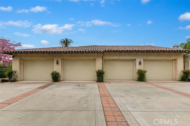 Image 56 of 75 For 6756 Hawarden Drive