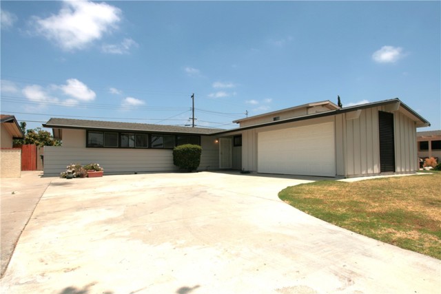 7045 Hoover Way, Buena Park, CA 90620