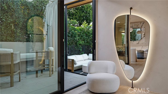 Detail Gallery Image 6 of 45 For 8840 Ashcroft Ave, West Hollywood,  CA 90048 - 3 Beds | 4 Baths