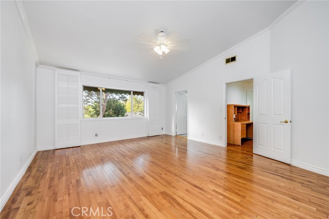 Detail Gallery Image 20 of 36 For 19314 Yolie, Tarzana,  CA 91356 - 4 Beds | 4 Baths