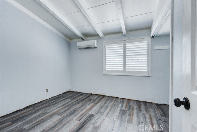 Detail Gallery Image 9 of 18 For 275 Celia, Pomona,  CA 91768 - 4 Beds | 2 Baths