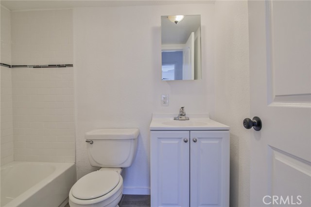 Detail Gallery Image 10 of 26 For 1250 W 87th St, Los Angeles,  CA 90044 - 2 Beds | 1 Baths