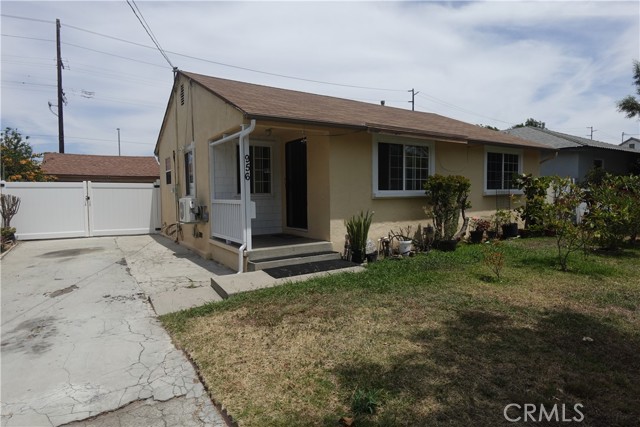 956 S Philadelphia Street, Anaheim CA: https://media.crmls.org/medias/6a810454-e90a-4748-ab1f-46ea21b93f69.jpg