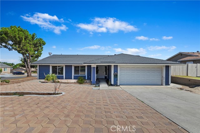 Detail Gallery Image 1 of 1 For 711 W Citron St, Corona,  CA 92882 - 4 Beds | 2 Baths