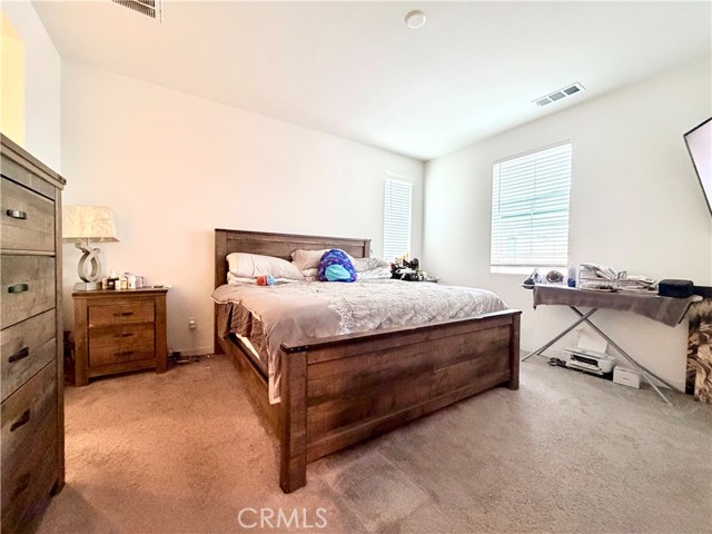 16584 Poppy Seed Ln, Fontana CA: https://media.crmls.org/medias/6a822799-deda-4fa2-9573-5122b7029f53.jpg