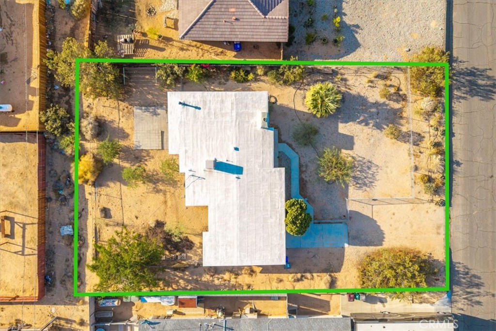 https://media.crmls.org/medias/6a839fb2-d921-4765-bfd2-200c71291e9d.jpg?preset=X-Large