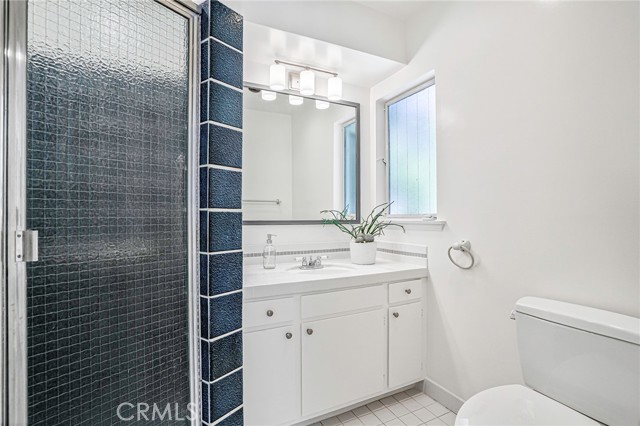 3975 Van Noord Avenue, Studio City CA: https://media.crmls.org/medias/6a84b871-3d2f-4ce4-9b7b-d4b06e1506d1.jpg