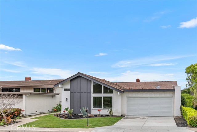 625 Calle Miguel, San Clemente CA: https://media.crmls.org/medias/6a85fb09-43f3-4df7-a689-1ea92a46a3f9.jpg