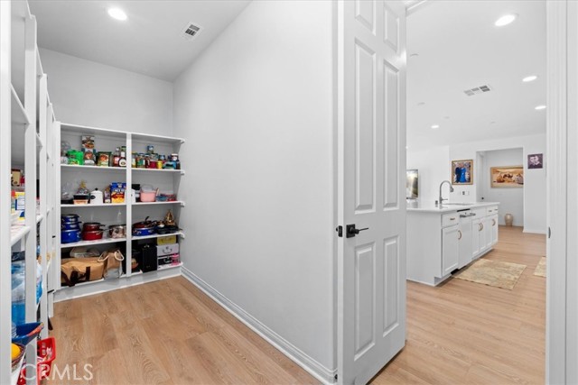 Detail Gallery Image 15 of 43 For 34490 Bloomberry, Murrieta,  CA 92563 - 3 Beds | 2/1 Baths