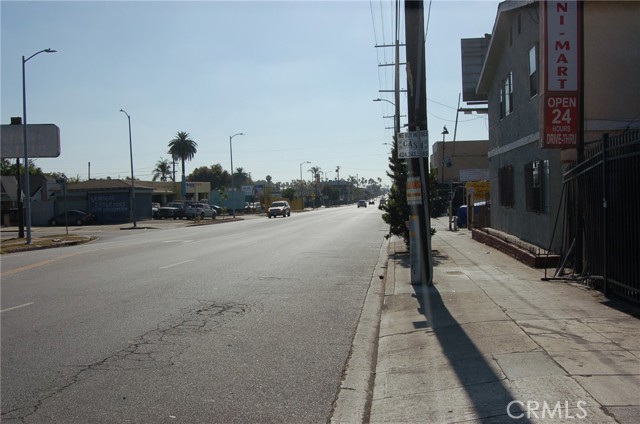 3020 W SLAUSON Avenue, Los Angeles, California 90043, ,Commercial Sale,For Sale,3020 W SLAUSON Avenue,CRIV22145360