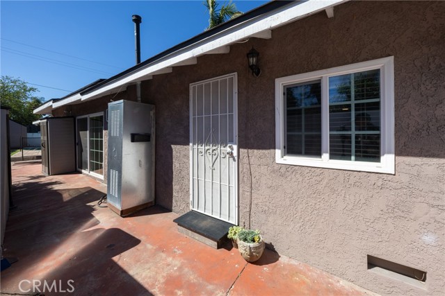 Detail Gallery Image 4 of 39 For 10512 Rose Hedge, Whittier,  CA 90606 - 5 Beds | 3 Baths