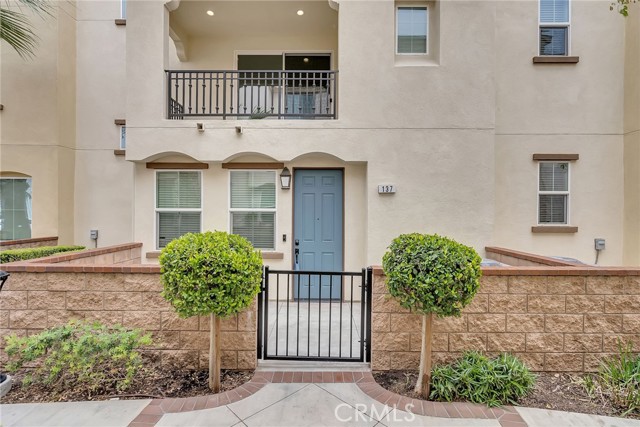 Detail Gallery Image 1 of 28 For 137 Macintosh Way, Upland,  CA 91786 - 2 Beds | 4 Baths