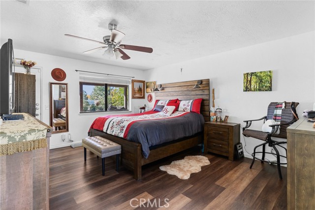 20071 Serrano, Apple Valley CA: https://media.crmls.org/medias/6a8915e1-1ee2-4575-a625-aec5c9e86b75.jpg