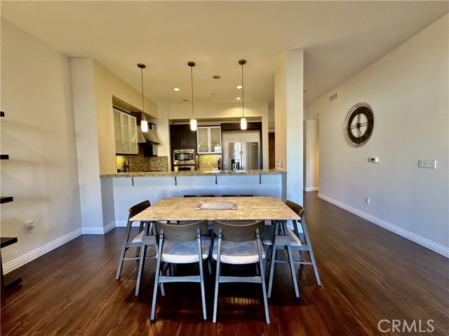 Detail Gallery Image 3 of 29 For 21 Gramercy #319,  Irvine,  CA 92612 - 2 Beds | 2 Baths