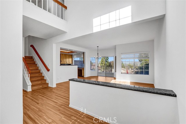 Detail Gallery Image 5 of 31 For 1091 Amberton Lane, Newbury Park,  CA 91320 - 3 Beds | 3 Baths