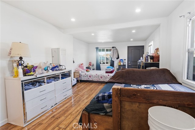 Detail Gallery Image 13 of 54 For 6530 Denver, Los Angeles,  CA 90044 - – Beds | – Baths