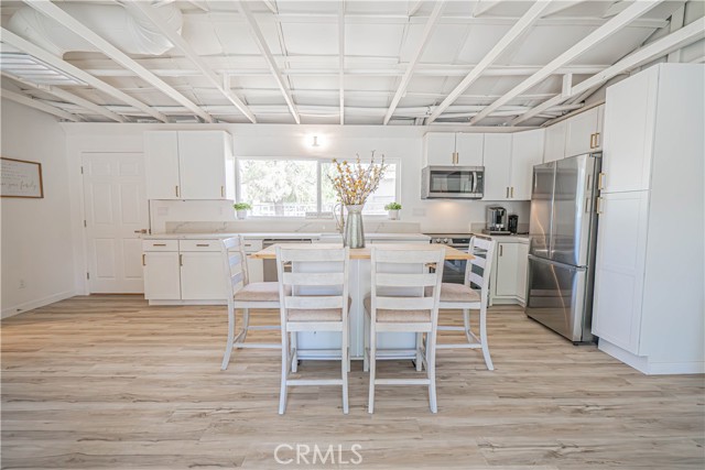 35356 Sierra Vista Drive, Agua Dulce CA: https://media.crmls.org/medias/6a8c0474-0ab0-4595-909a-5e25354f8972.jpg