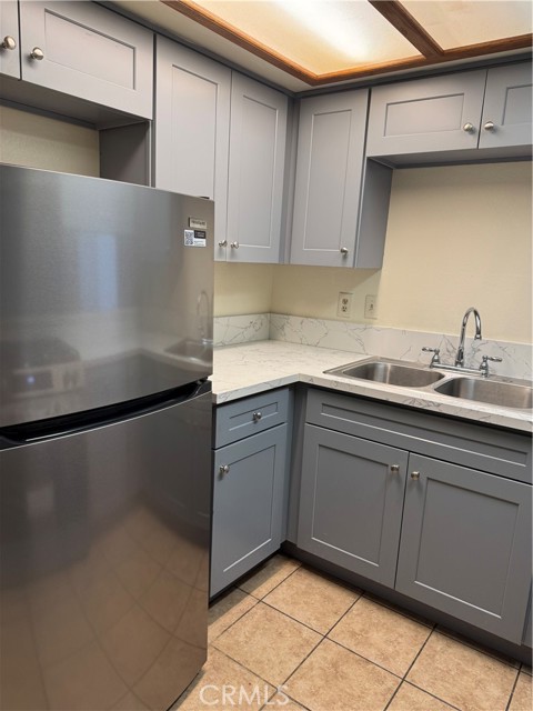 Detail Gallery Image 6 of 23 For 4904 Ithaca Ave #5,  Los Angeles,  CA 90032 - 3 Beds | 2 Baths