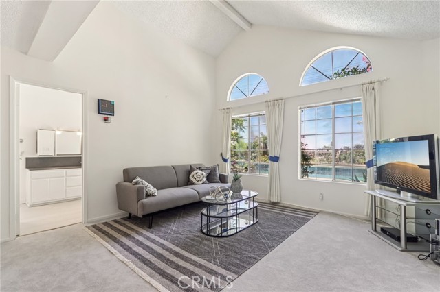 Detail Gallery Image 22 of 42 For 12131 Woodley Ave, Granada Hills,  CA 91344 - 4 Beds | 2/1 Baths