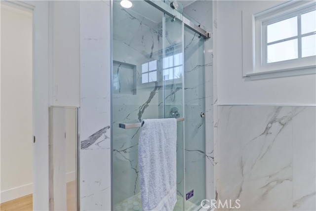 11428 Snowdrop Avenue, Fountain Valley CA: https://media.crmls.org/medias/6a8d051c-6920-4a50-b84c-61c7d5e961d8.jpg
