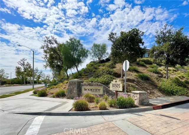 Detail Gallery Image 11 of 12 For 30505 Canyon Hills Rd #406,  Lake Elsinore,  CA 92532 - 3 Beds | 2/1 Baths