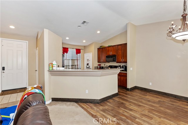 Detail Gallery Image 9 of 23 For 11753 Tara Ln, Adelanto,  CA 92301 - 4 Beds | 2 Baths