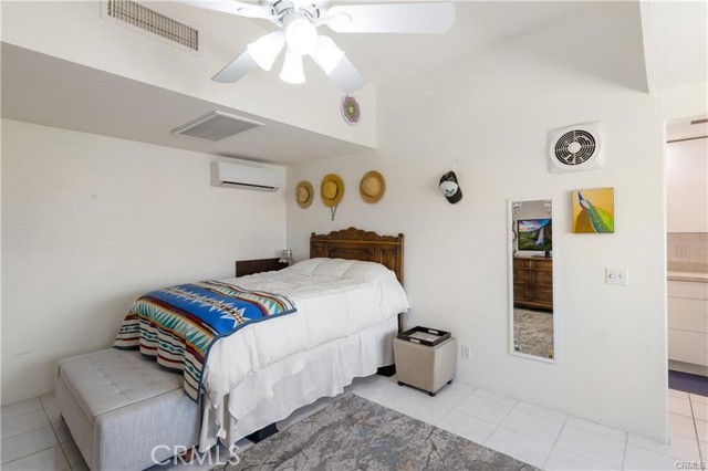 Image 16 of 24 For 21 Colonial  