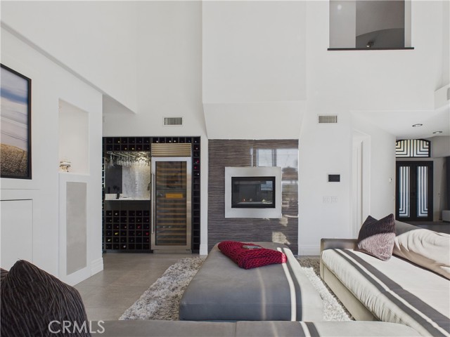 Detail Gallery Image 11 of 46 For 26990 Abbey Glen, Yorba Linda,  CA 92887 - 5 Beds | 3/1 Baths