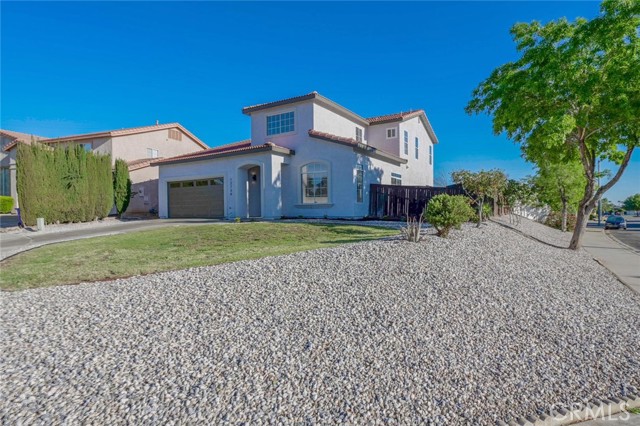 Detail Gallery Image 2 of 30 For 12736 Dorsey Ct, Victorville,  CA 92392 - 4 Beds | 3 Baths