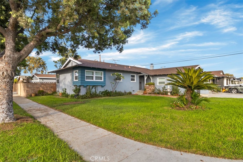 3157 W Lindacita Lane