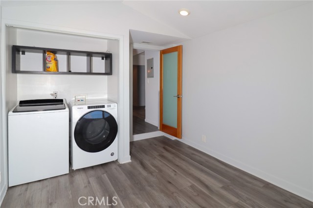 13917 Truro Avenue, Hawthorne CA: https://media.crmls.org/medias/6a9096aa-5cea-44d8-8210-22a66d188102.jpg