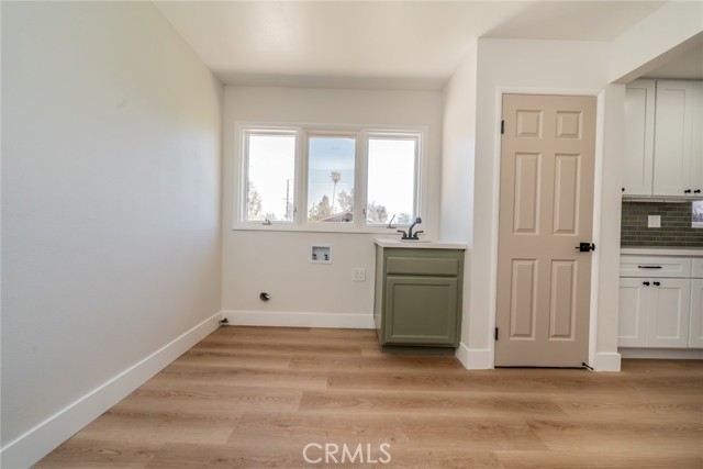 Detail Gallery Image 16 of 46 For 10524 58th St, Jurupa Valley,  CA 91752 - 5 Beds | 3/1 Baths