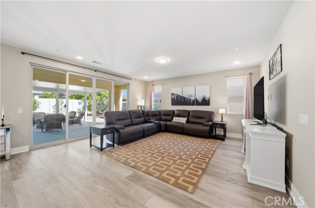 Detail Gallery Image 14 of 75 For 30658 Boxleaf Ln, Murrieta,  CA 92563 - 5 Beds | 3 Baths