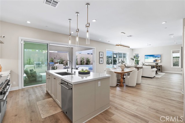 Detail Gallery Image 13 of 55 For 261 Huckleberry, Lake Forest,  CA 92630 - 5 Beds | 5/1 Baths