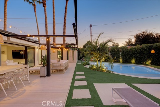 Detail Gallery Image 68 of 72 For 8161 Encino Ave, Northridge,  CA 91325 - 4 Beds | 3 Baths