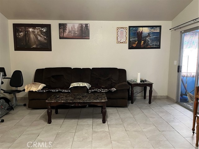 Detail Gallery Image 11 of 19 For 740 Hazelhurst Way, Coalinga,  CA 93210 - 4 Beds | 2/1 Baths
