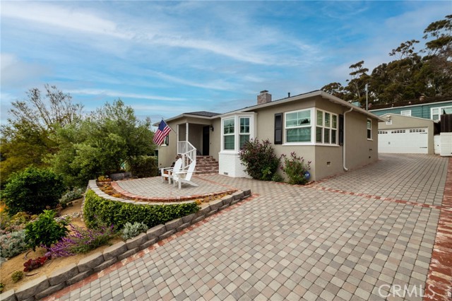 Detail Gallery Image 1 of 26 For 2646 Sunset St, San Diego,  CA 92110 - 3 Beds | 2/1 Baths