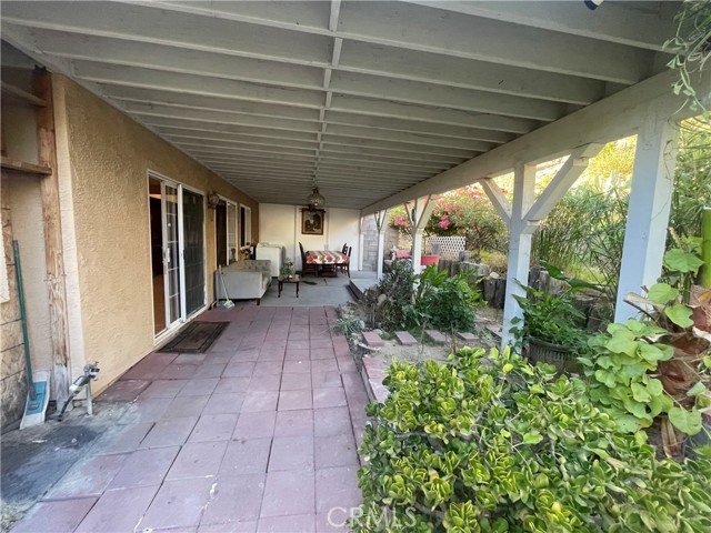7929 bolton ave, Riverside CA: https://media.crmls.org/medias/6a961d19-a676-4bd2-baf9-32aae3915022.jpg