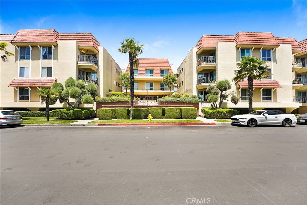 5845 Doverwood Drive #306