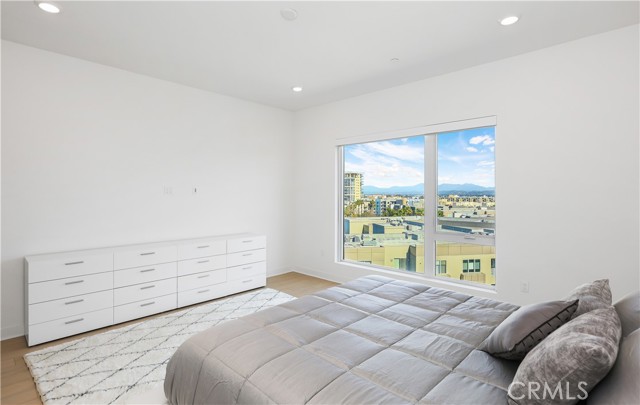 Detail Gallery Image 15 of 64 For 3700 Rivington, Irvine,  CA 92612 - 2 Beds | 2/1 Baths