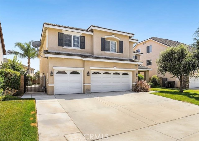 13897 Oak Tree Ln, Eastvale, CA 92880