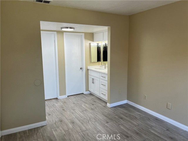 Detail Gallery Image 10 of 19 For 3663 Country Oaks #D,  Ontario,  CA 91761 - 1 Beds | 1 Baths