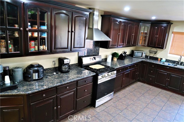 1811 W Jeanette Place, Long Beach, CA, 90810 1811 W Jeanette Place, Long Beach, CA, 90810
