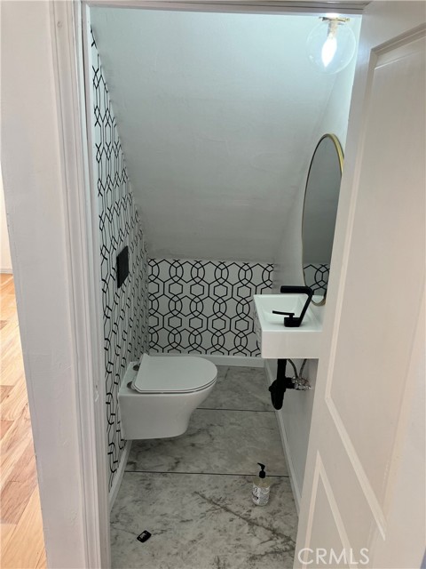 Detail Gallery Image 28 of 43 For 1818 W 81st, Los Angeles,  CA 90047 - 4 Beds | 3/1 Baths