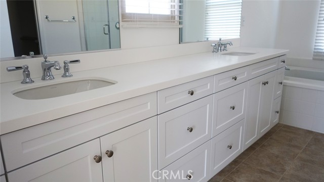 Detail Gallery Image 10 of 17 For 78 Gardenhouse Way, Irvine,  CA 92620 - 4 Beds | 3/1 Baths