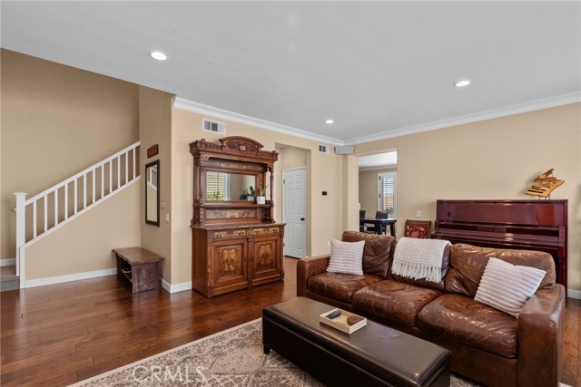 27711 Adonis Lane, Canyon Country CA: https://media.crmls.org/medias/6a98fff0-1c7a-4f02-b51a-af57c2d4d43f.jpg
