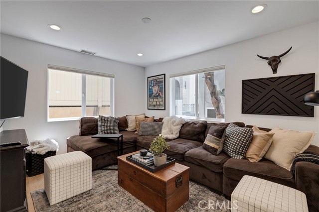 1111 Manhattan Ave, Hermosa Beach CA: https://media.crmls.org/medias/6a990248-832d-45c7-9ff5-18a9399124ed.jpg