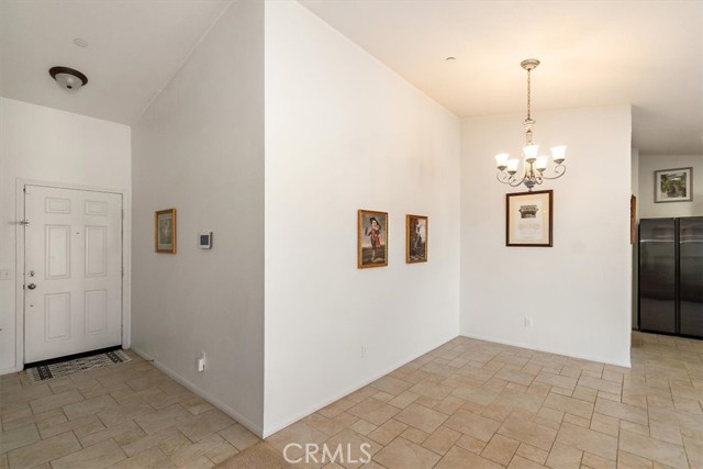 905 Broadway Avenue, Barstow CA: https://media.crmls.org/medias/6a9aff39-40cc-4349-bc39-f99433b7ce93.jpg